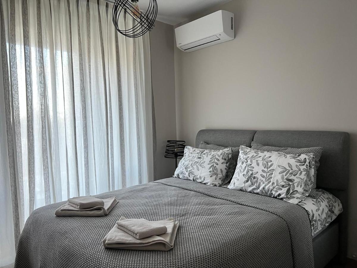 Luxe Sea Apartment Saints Constantine and Helena Ngoại thất bức ảnh